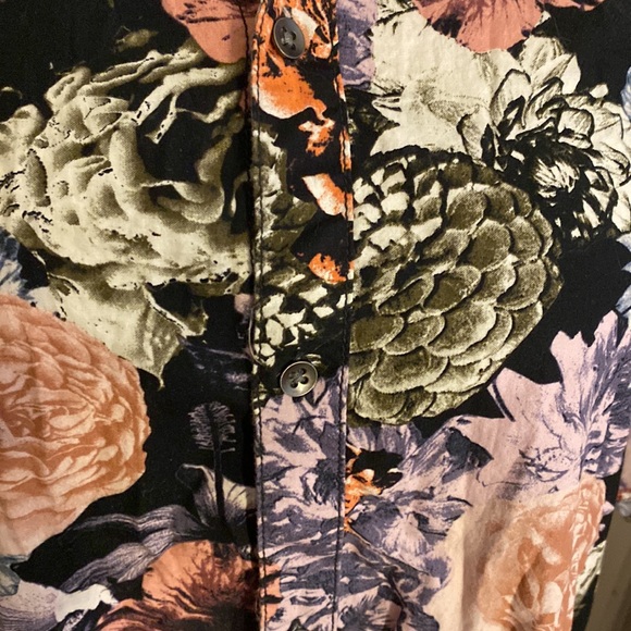 INC International concept size XXXL button down blouse with flowers all over it. - Picture 2 of 9